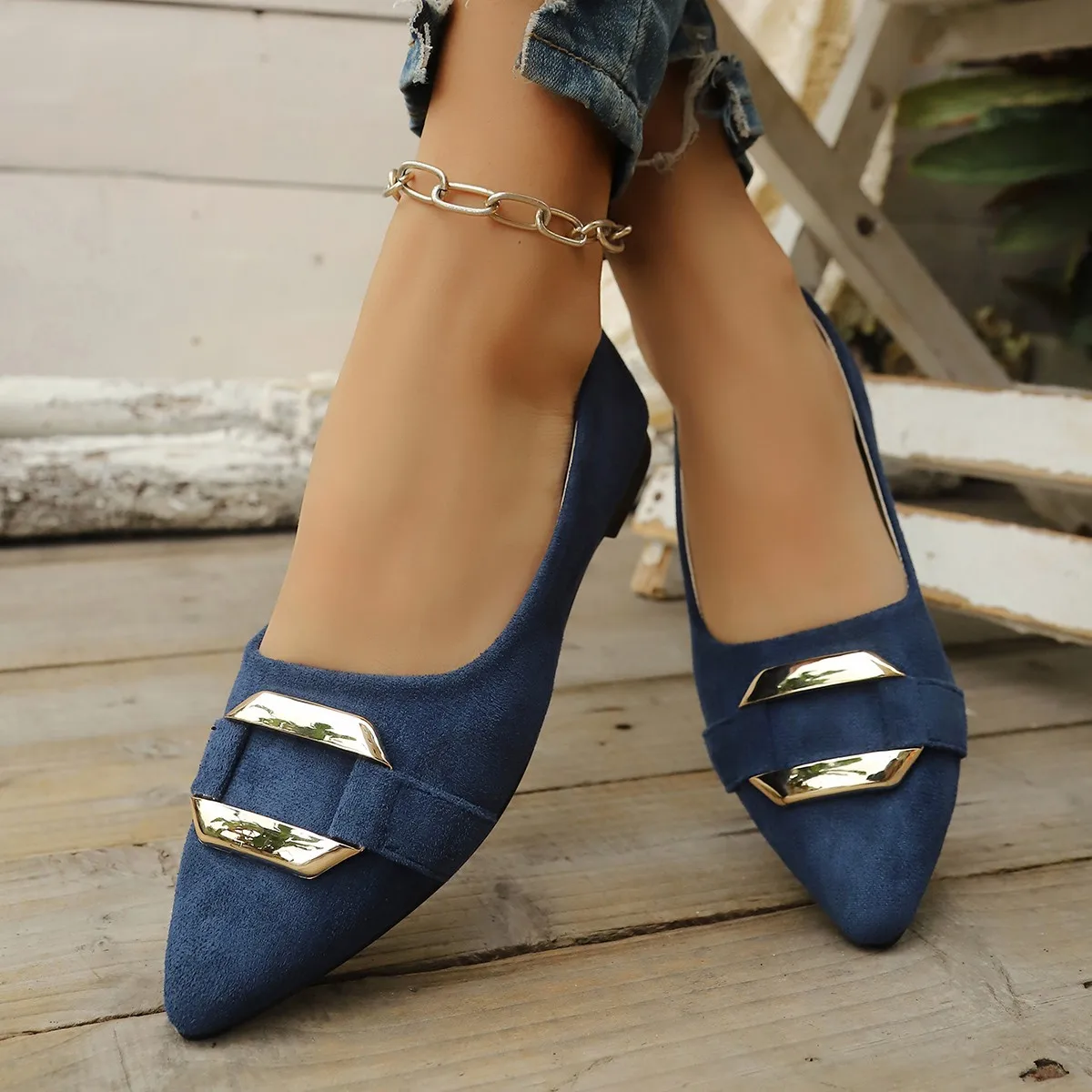 春と秋のエレガントなポインテッドセクシーローヒールカジュアルシューズファッショナブルなベストセラー新しい快適な女性のシングルシューズ