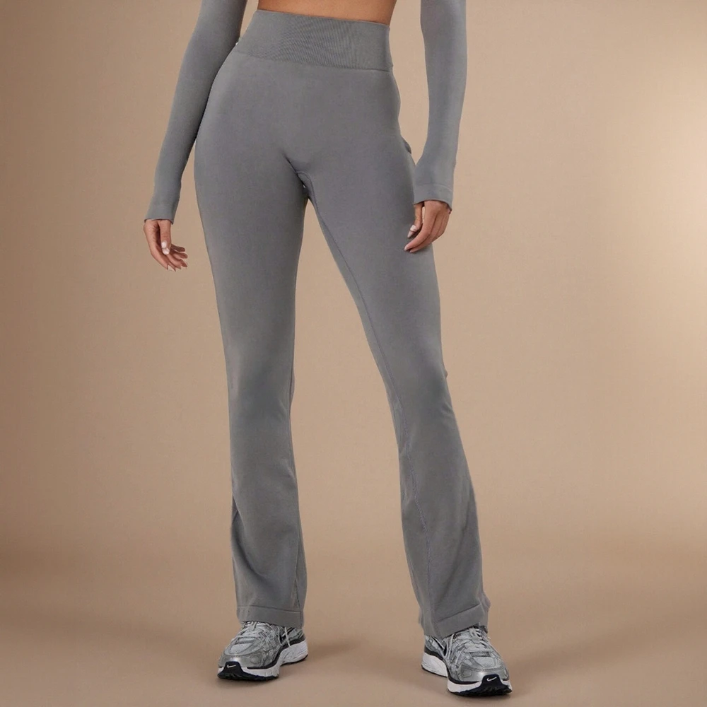 

Casual Full-Length Straight Leggings Mid Waist Trousers Comfortable Basic Design Women's Bottom Wear Fashionable Leggings