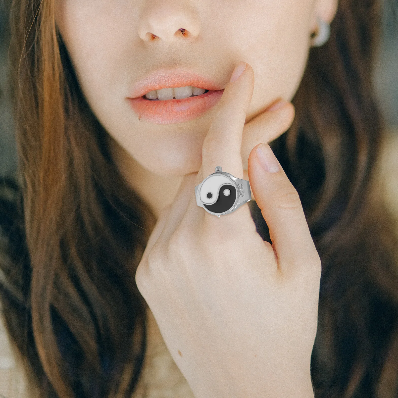 

Gossip Number Ring Watch for Women Men Fashionable Finger Metal Silver Round Decorative Retro Creative Design Durable Ornament