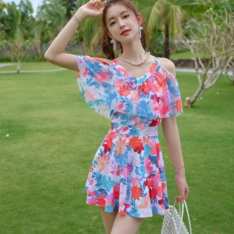 

Корейское монокини, женский купальник, платье, цельный купальник с цветочным принтом, рюшами и короткими рукавами, купальный костюм, сексуальная пляжная одежда, новинка 2023 года