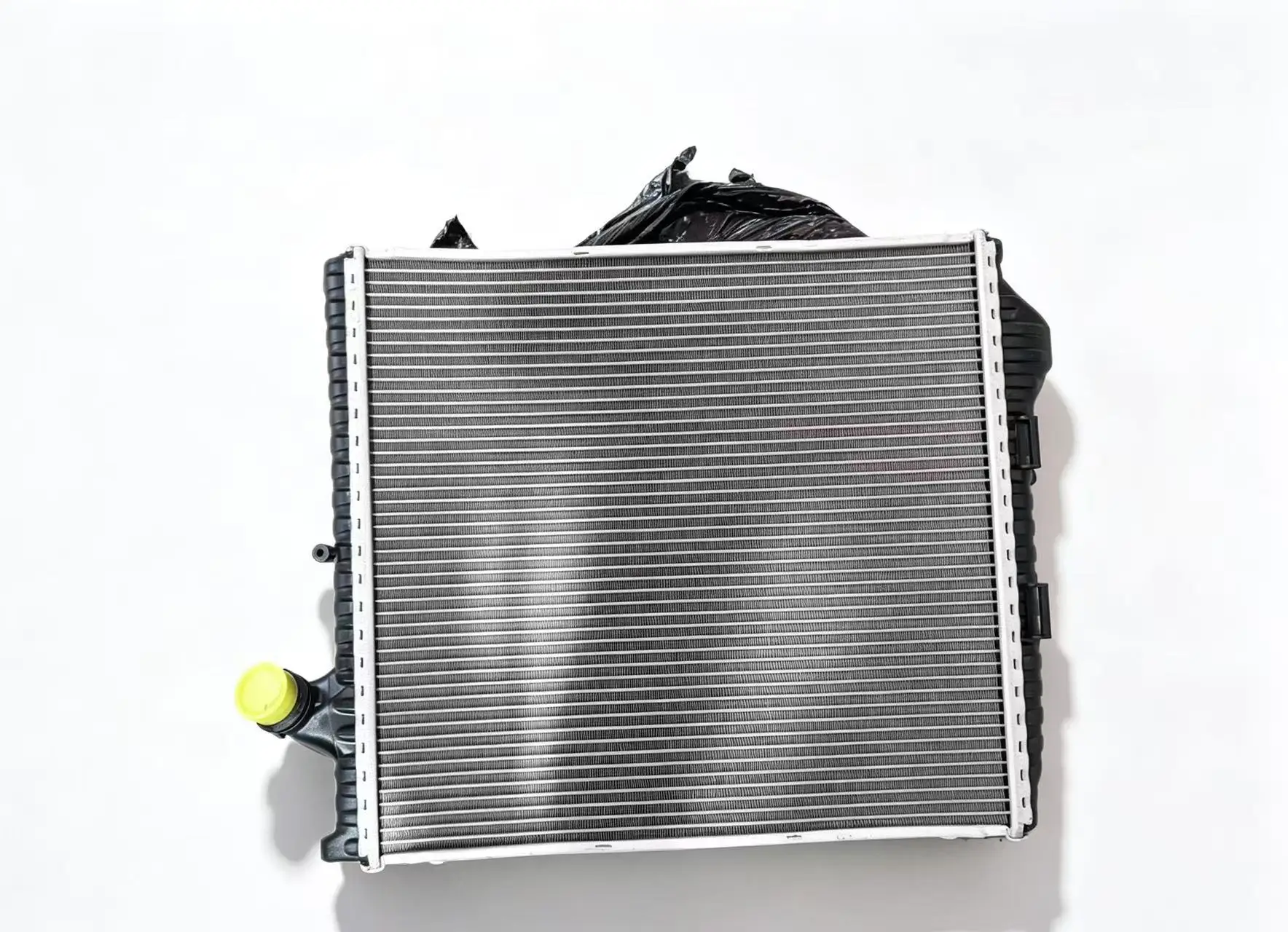 New Left Coolant Radiator for PORSCHE 911 992 Carrera 992121251 Automotive Cooling System Part