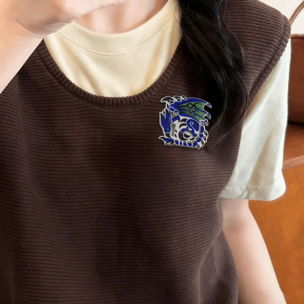 Monster Hunter Azure Rathalos Icon Emaille-Pin Wyvern-Abzeichen Monster Hunter World Rise Merch Gamer Anstecknadel Schmuck Geschenk für Fans – Detail 10