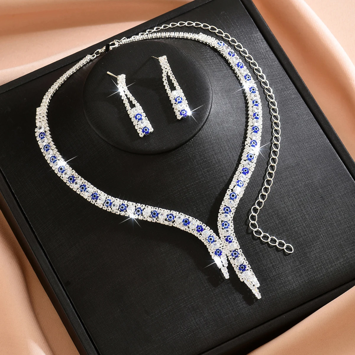 مجموعة أقراط على شكل قلادة طويلة من المجوهرات الأوروبية الشهيرة مع مزاج متعدد الاستخدامات ومجوهرات زفاف عصرية #5