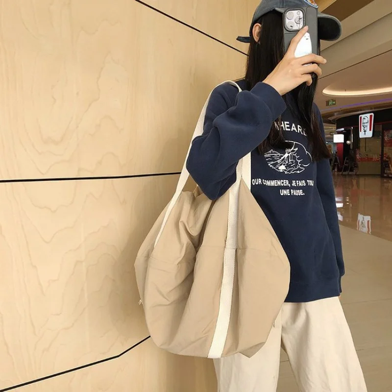 

High-End Business Leisure Commuter Bag For Women Elegant Classic Paris Fashion Large Capacity Best