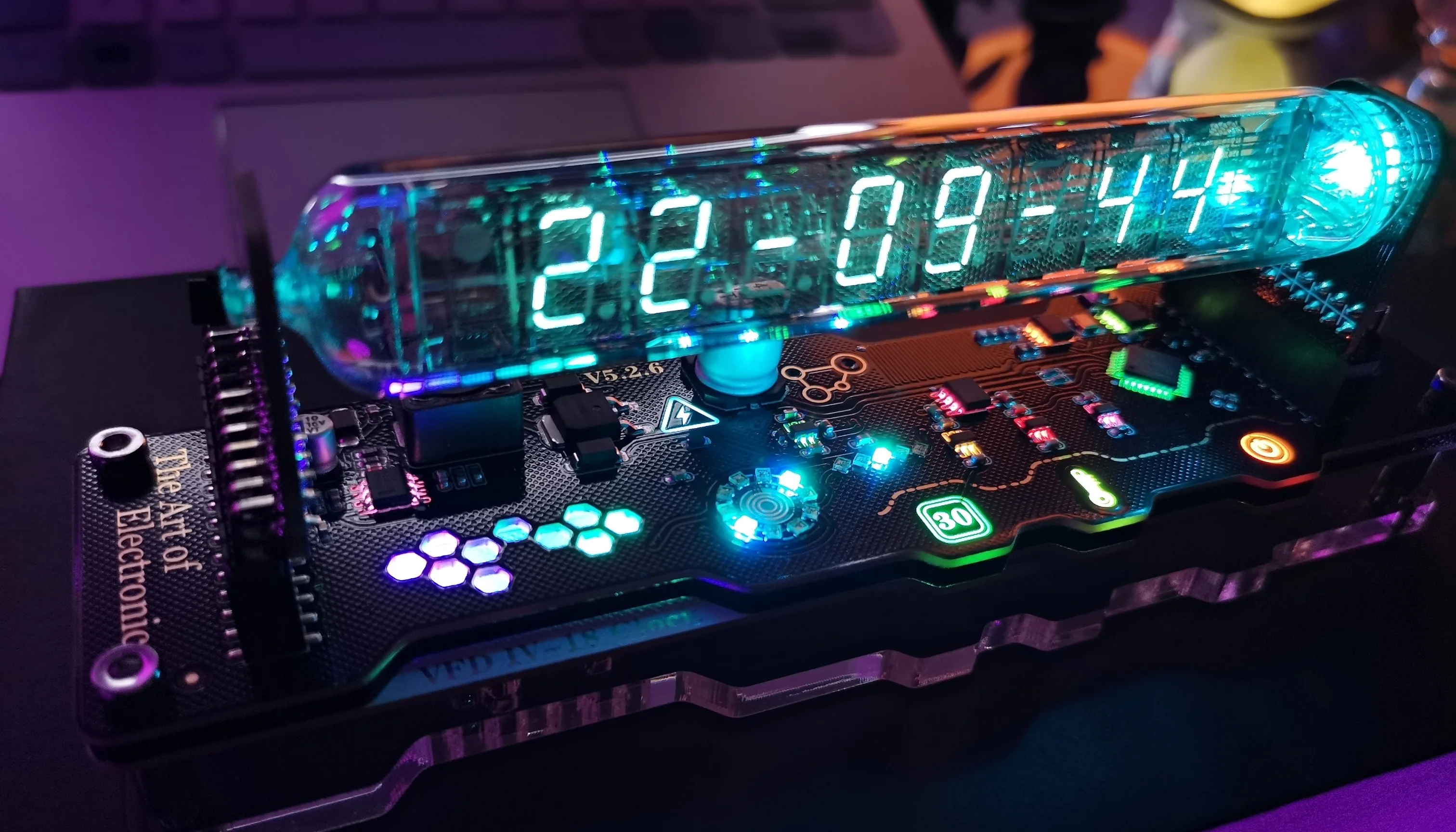 

Часы с люминесцентной лампой Lamptron - MC163