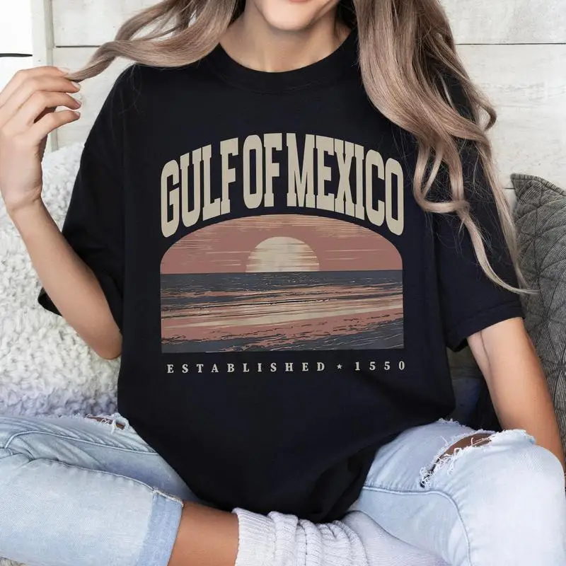 

"Vintage Gulf of Mexico T-Shirt for Women | Retro Sunset Beach Graphic Tee | Summer Vacation Travel Gift"