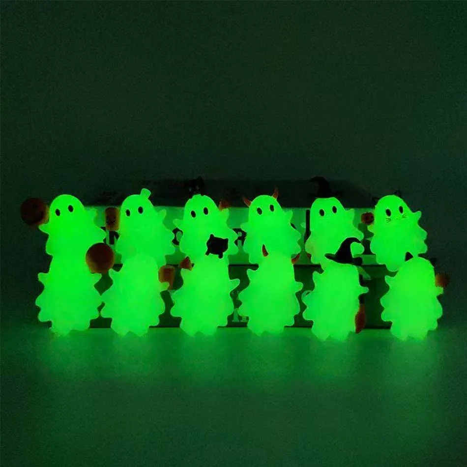 2025 Op Kerstavond Kleine Beeldjes voor Telefoon Buddy Smartphone Beeldje Halloween Mini Model Pop Peel-en-stick ornament Gift