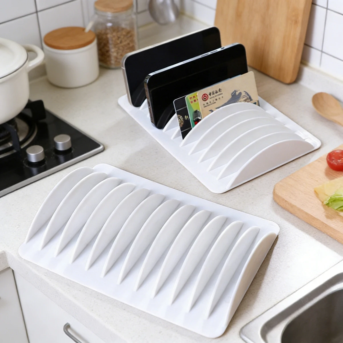 

HOT Multi-slot tablet and phone charging storage box placement stand plastic holder portable with multiple card slots