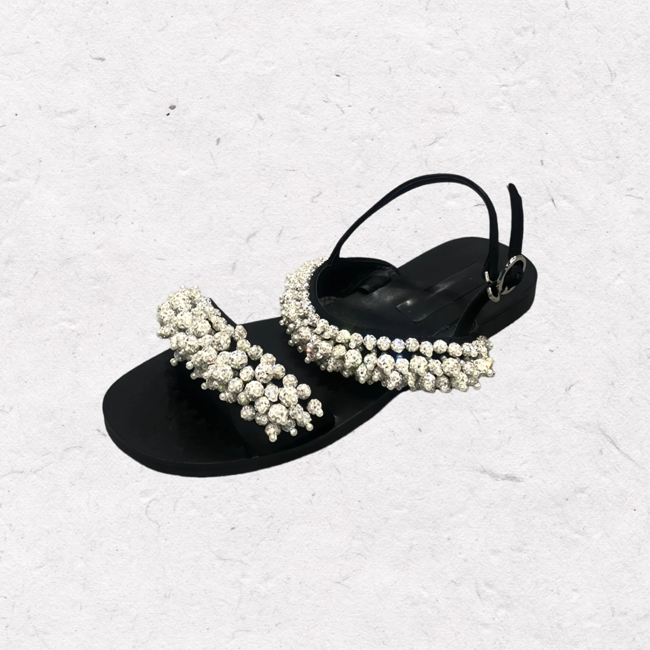 

One String Buckle Bead Sandals Open Toed Flat Sandals Design Inspired Sandals Elegant Summer Shoes Simple Korean Style Sandals