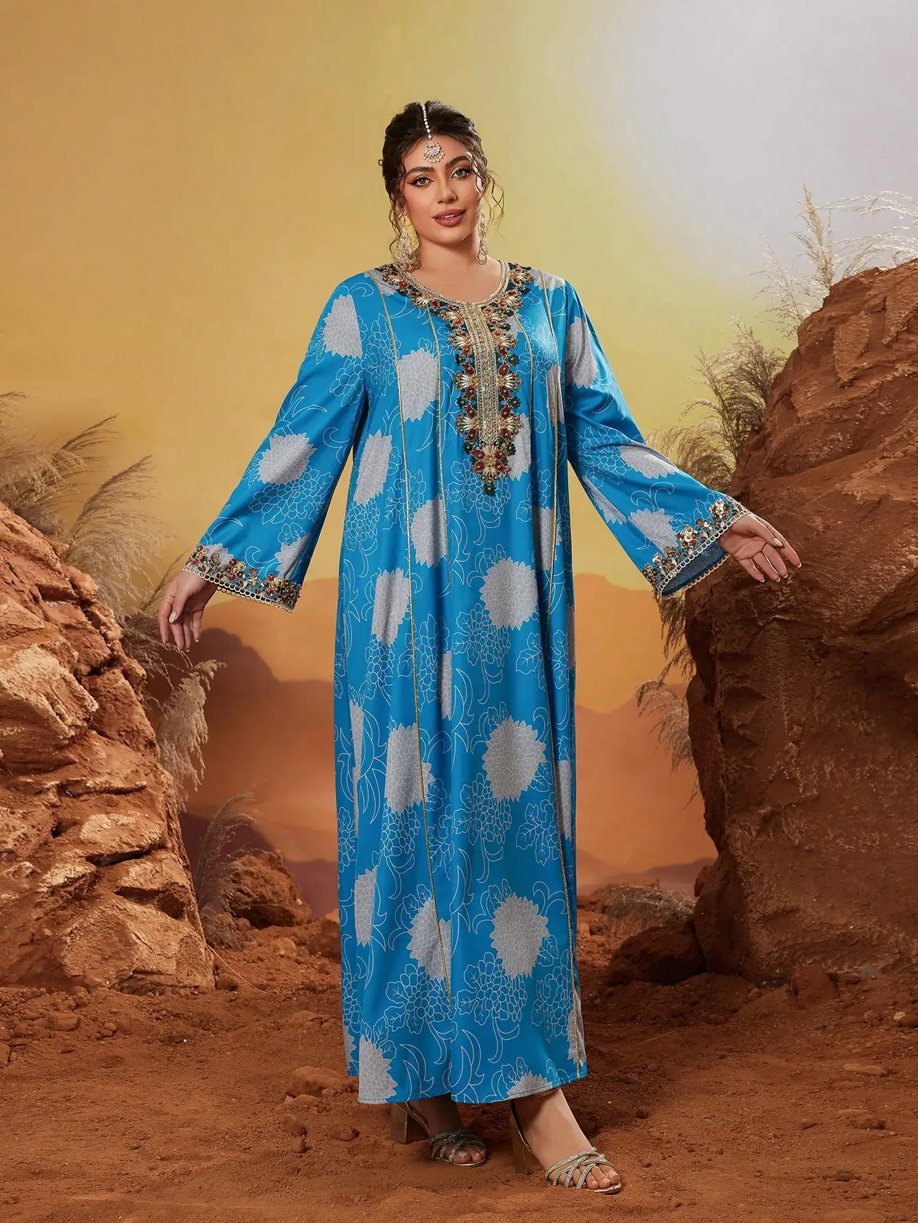 New elegant V-neck robe with bubble beads, ribbon lace printed Middle East robe.