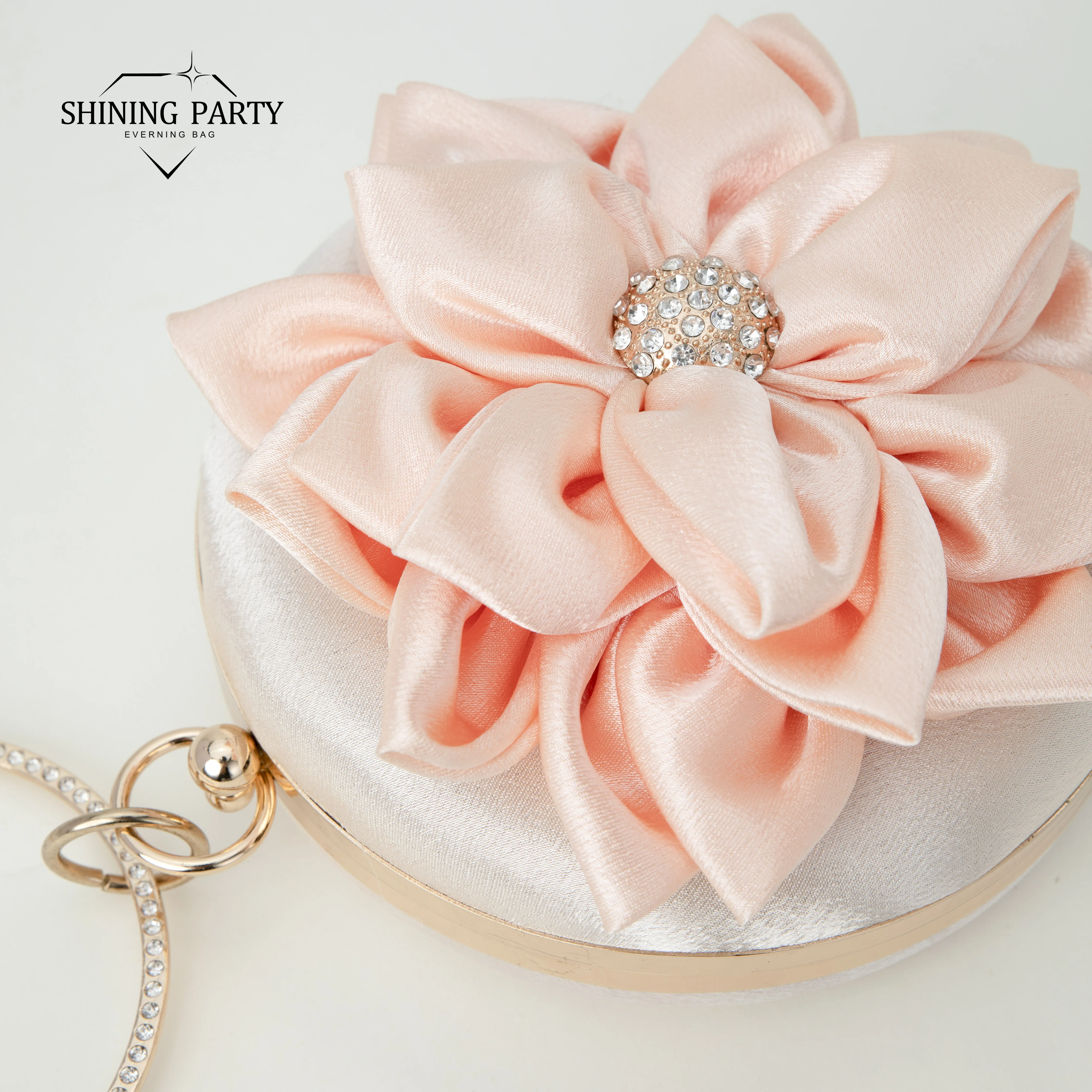 2024 New Style Shiny Diamond Women Wrist Bag Lotus Flower Silk Luxury Designer Handbag Party Banquet Dress Metal Ring Clutch Bag