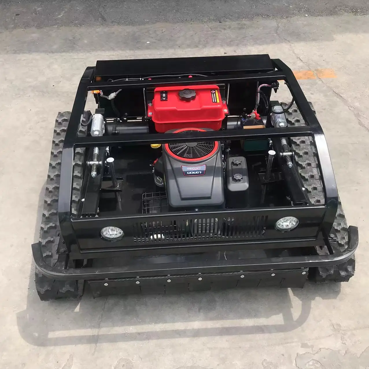 リモートコントロール 15馬力 800 1000 mm 1200mm ディーゼル ロボット芝刈り機 草刈機 フレールモア クローラー式芝刈り機