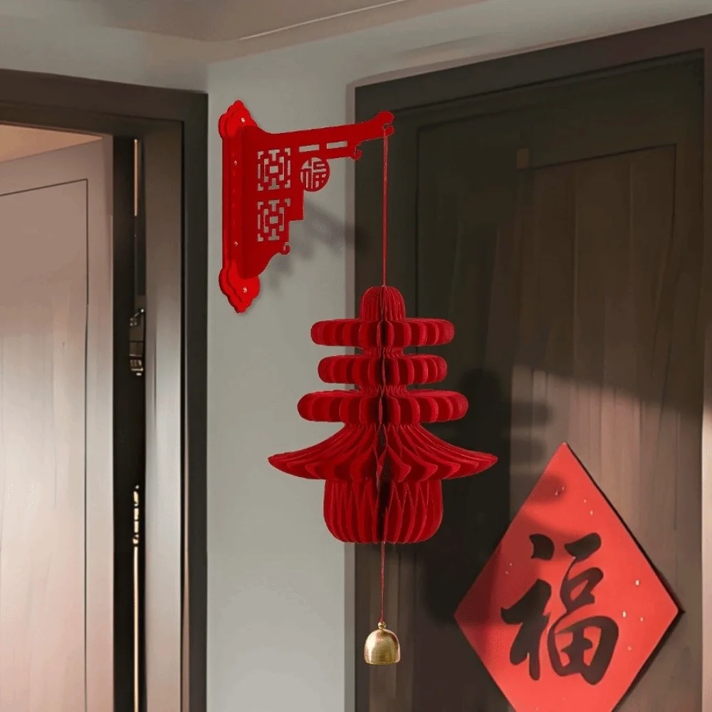 زينة السنة الجديدة على شكل قرص العسل الأحمر مع نمط معلق على شكل شرابة معلقة على شكل كرات عيد الميلاد الورقية لتزيين شجرة عيد الميلاد