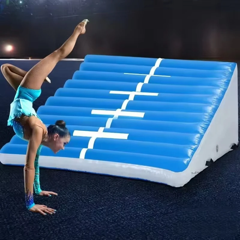 High Quality PVC Gymnastics Air Incline Triangle Ramp Mat Floor 2MX2M Inflatable Air Gym Incline Gymnastics Track Ramp