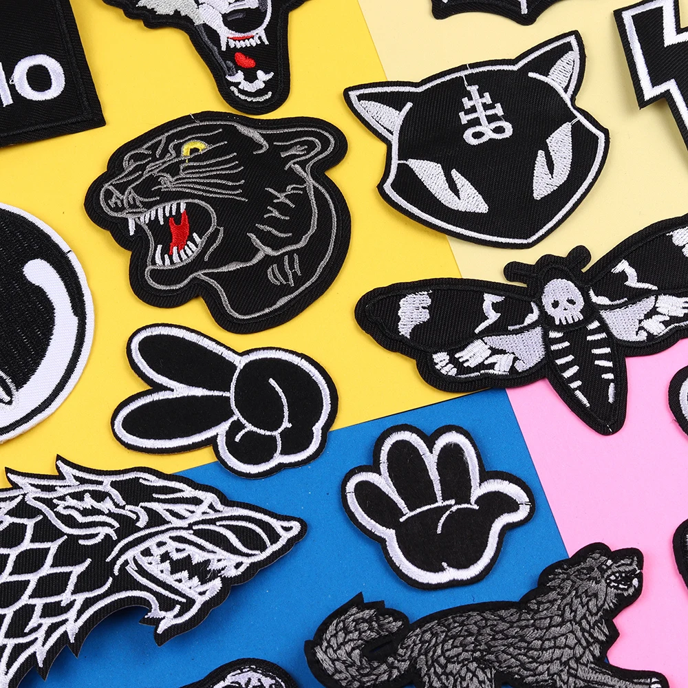 Black Punk ricamo Patch giacca da uomo ferro sulle toppe accessori fai da te marchio di moda abbigliamento da uomo distintivo Cat Wolf Sticker