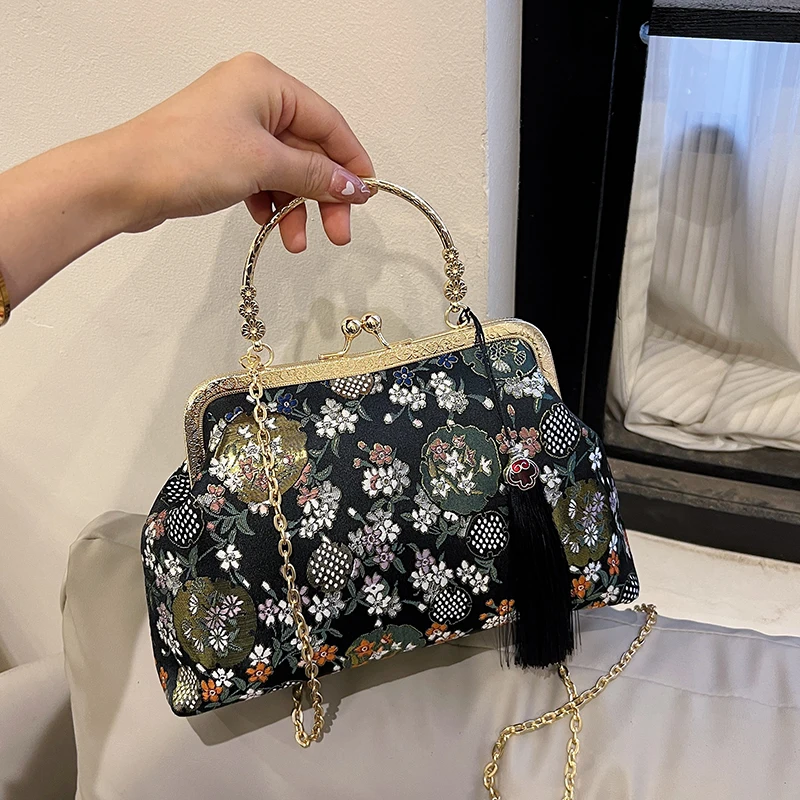 Eleganckie haftowane torebki d – Embroidery Wallet recenzja i cena