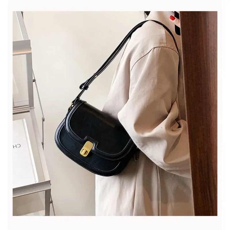 2024 New Trendy Fashion Shoulder Armpit Bag Retro Texture Women\'s Bag Casual Versatile Messenger Small Square Bag