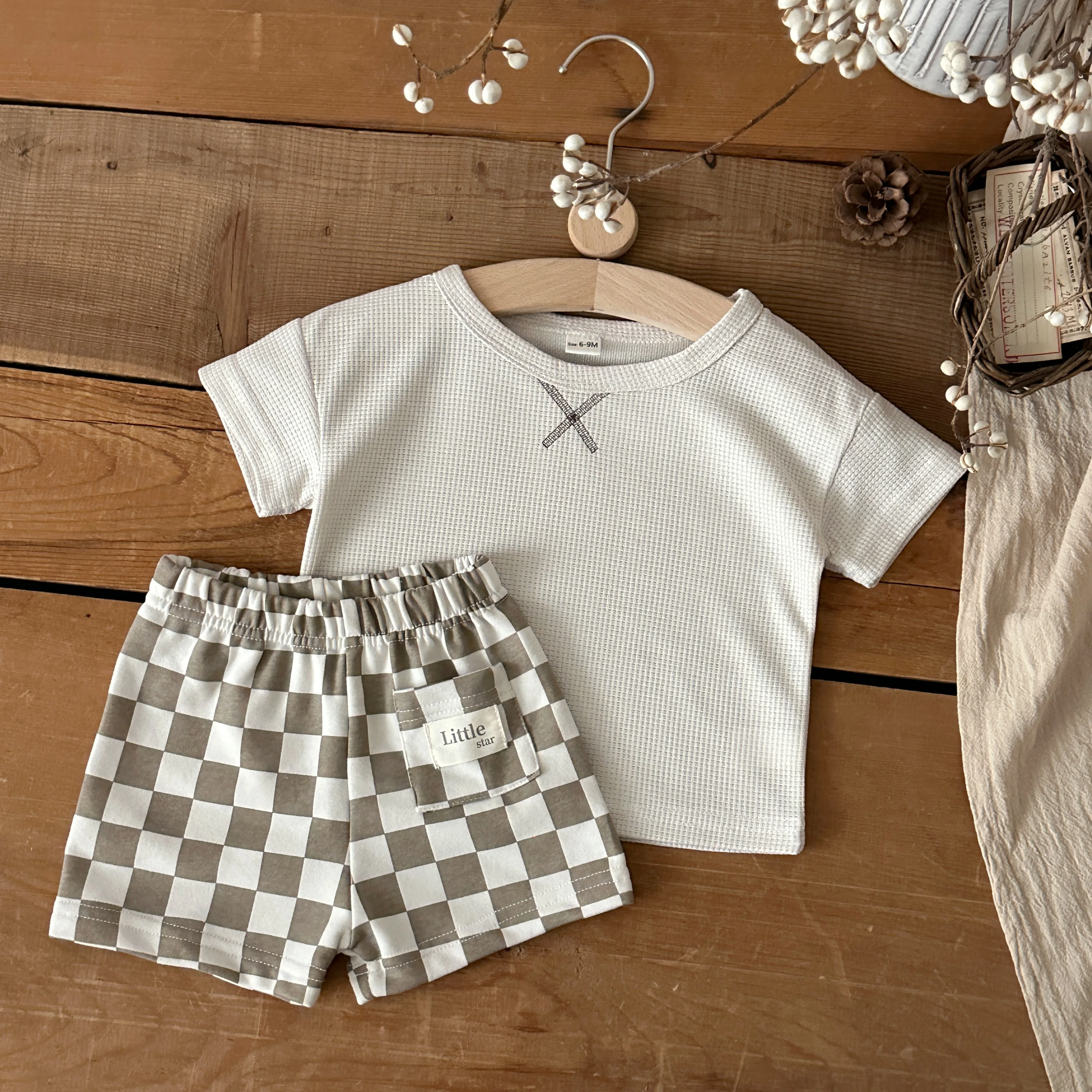 2-Piece Children's Summer Korean-Style Solid Color Short Sleeve Shorts Set for Baby Boys Girls Casual Comfortable 0-3Y