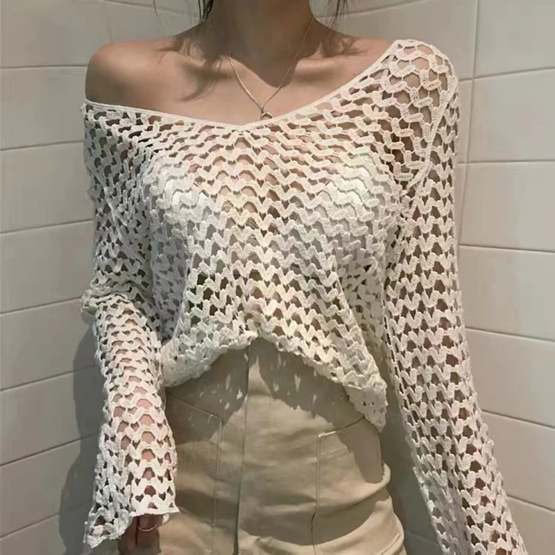 Sheer Crochet Top Long Sleeve Heart Embroidery Openwork Knitted Blouse Pullovers Women Summer Boho Vacation Beach Outfit