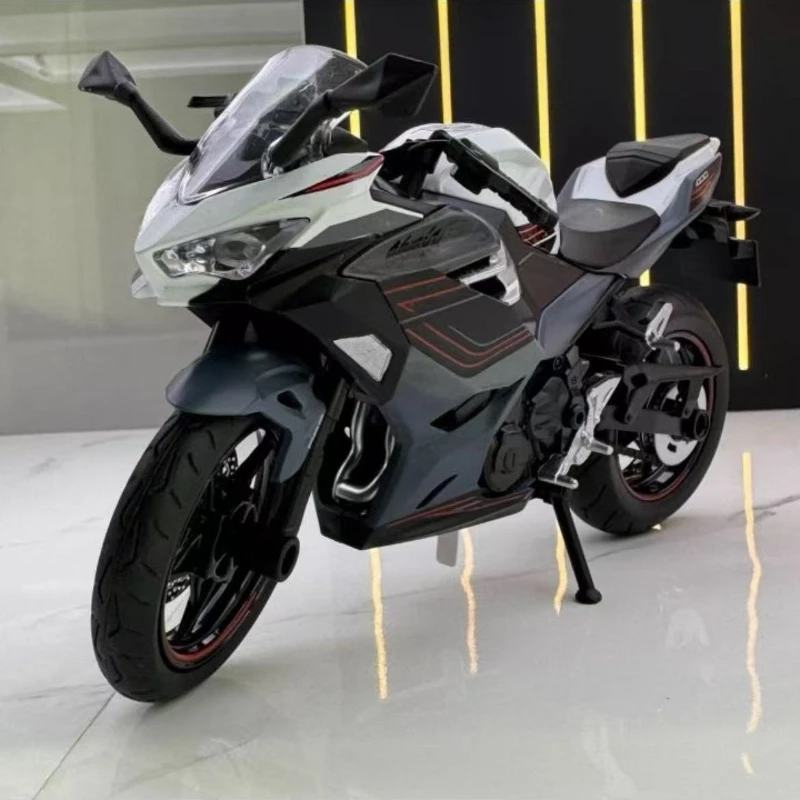 

1:12 Scale Kawasaki Ninja 400 Children's high-end ornaments, gifts, and toys with sound and light alloy die-casting models