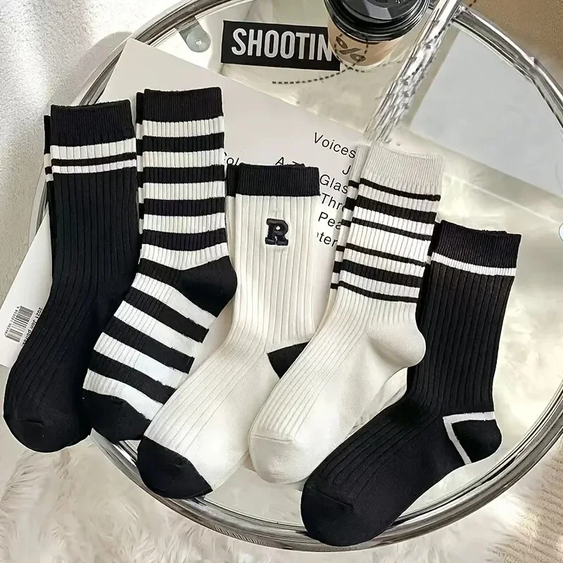 5pairs Combed Embroidered Letter Big R College Style Sports Socks Stockings ,Women's Socks in All Seasons Fashion Female Sock