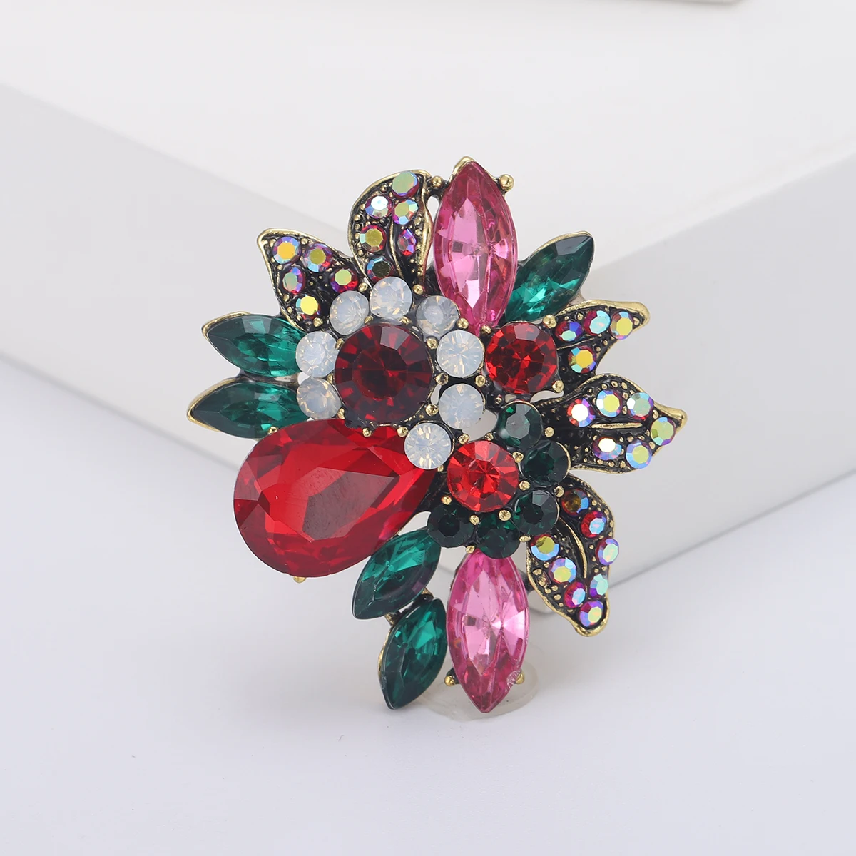 Rhinestone Flower Brooches for Women Multi Coloured Crystal Glasses Pins Banquet Party Backpack Gifts Jewelry Accessories