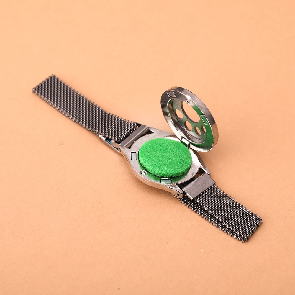 Lotus Pattern-アロマテラピーロッケットブレスレ - Jewelry Essentials Watches のレビューと価格
