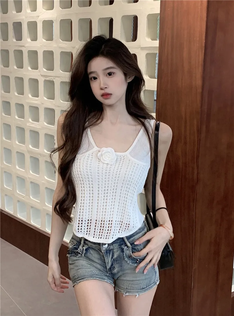 Summer Sexy Hollow Knit Sweater Vests Women Stereo Flower Stylish Fashion Chic Crop Tops Tees Sleeveless Vintage Elegant Vest