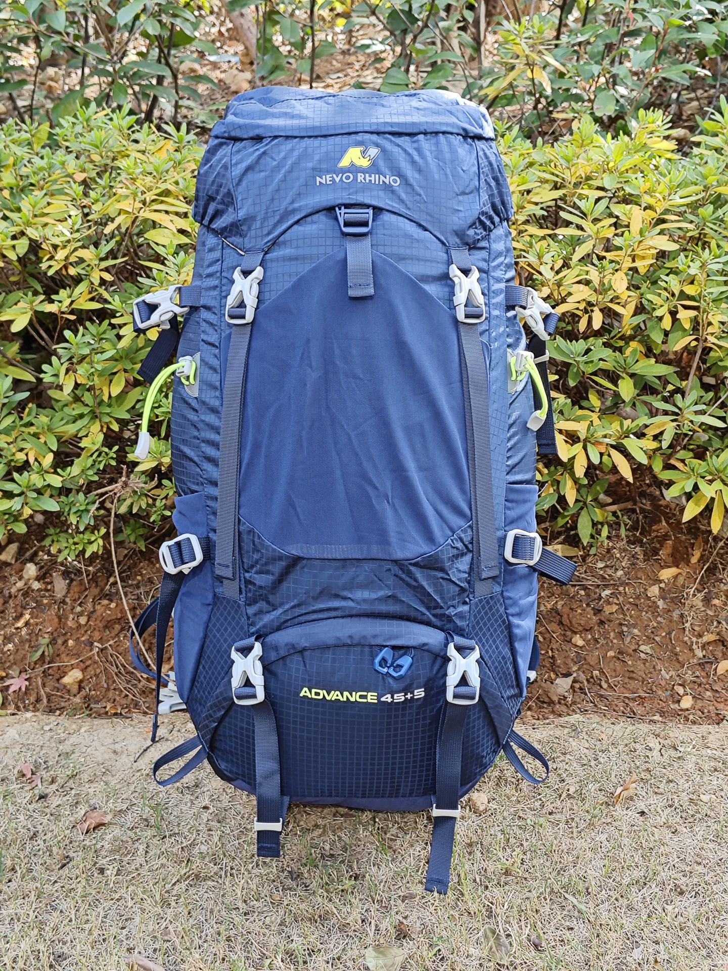 

Nevo Rhin Outdoor Travel Backpack Large Capacity Double Shoulder Mountain Climbing Bag Men's Hiking Floating Air Cushion 40L 50L