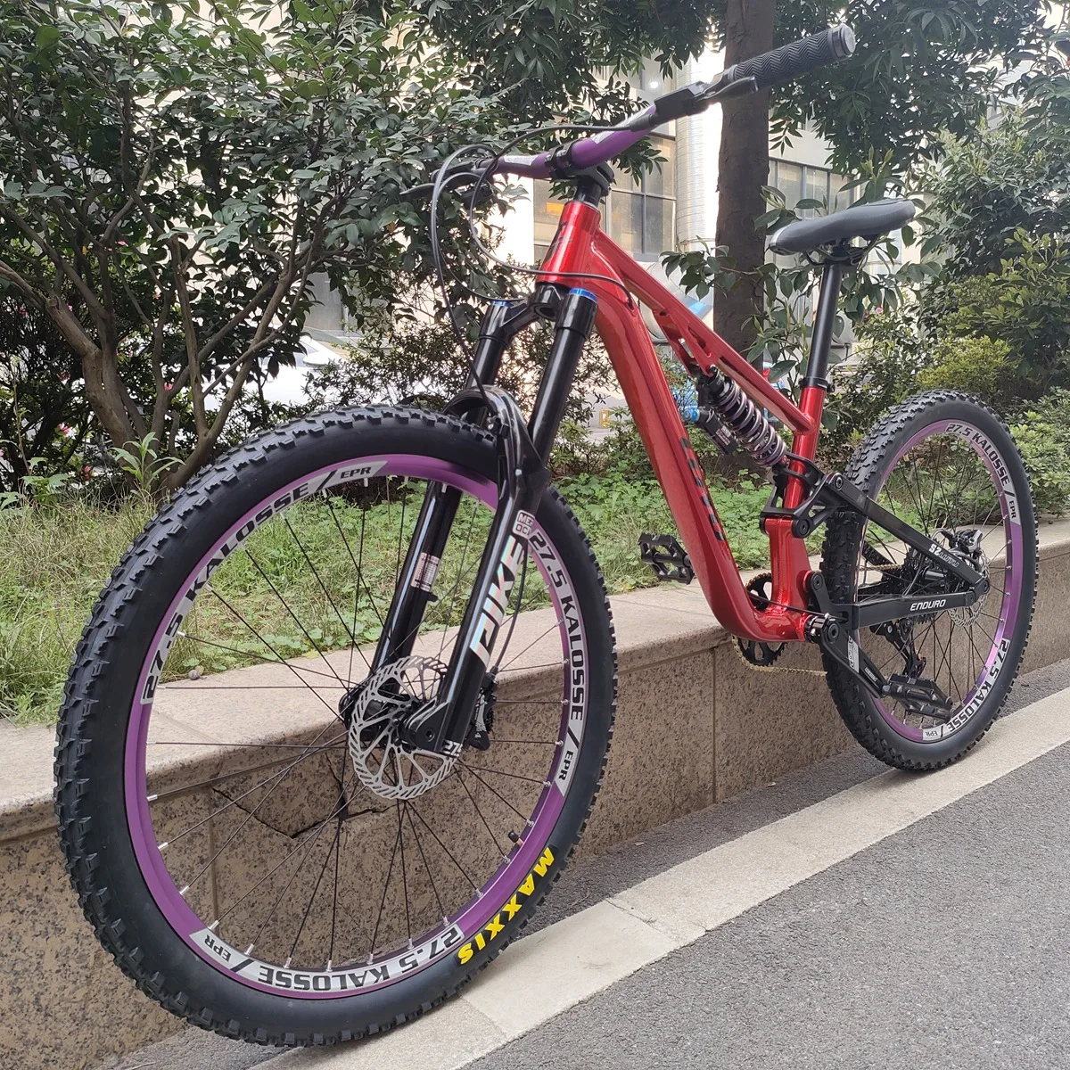 27,5/29 Zoll 11-Gang-Shimano-Kit Soft-Tail-Mountainbike, leicht, geeignet für erwachsene und junge Leute, stoßdämpfendes Mountainbike