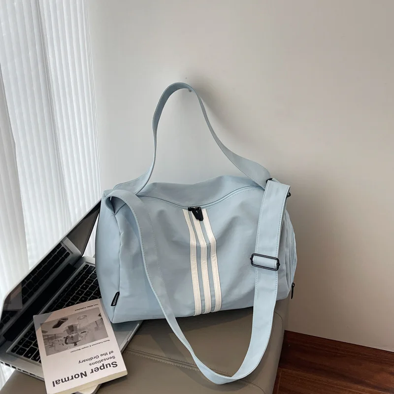 

Новая полосатая дорожная сумка большой вместимости, модная крутая модная спортивная сумка-мессенджер для фитнеса, универсальная сумка через плечо для пригородных поездок