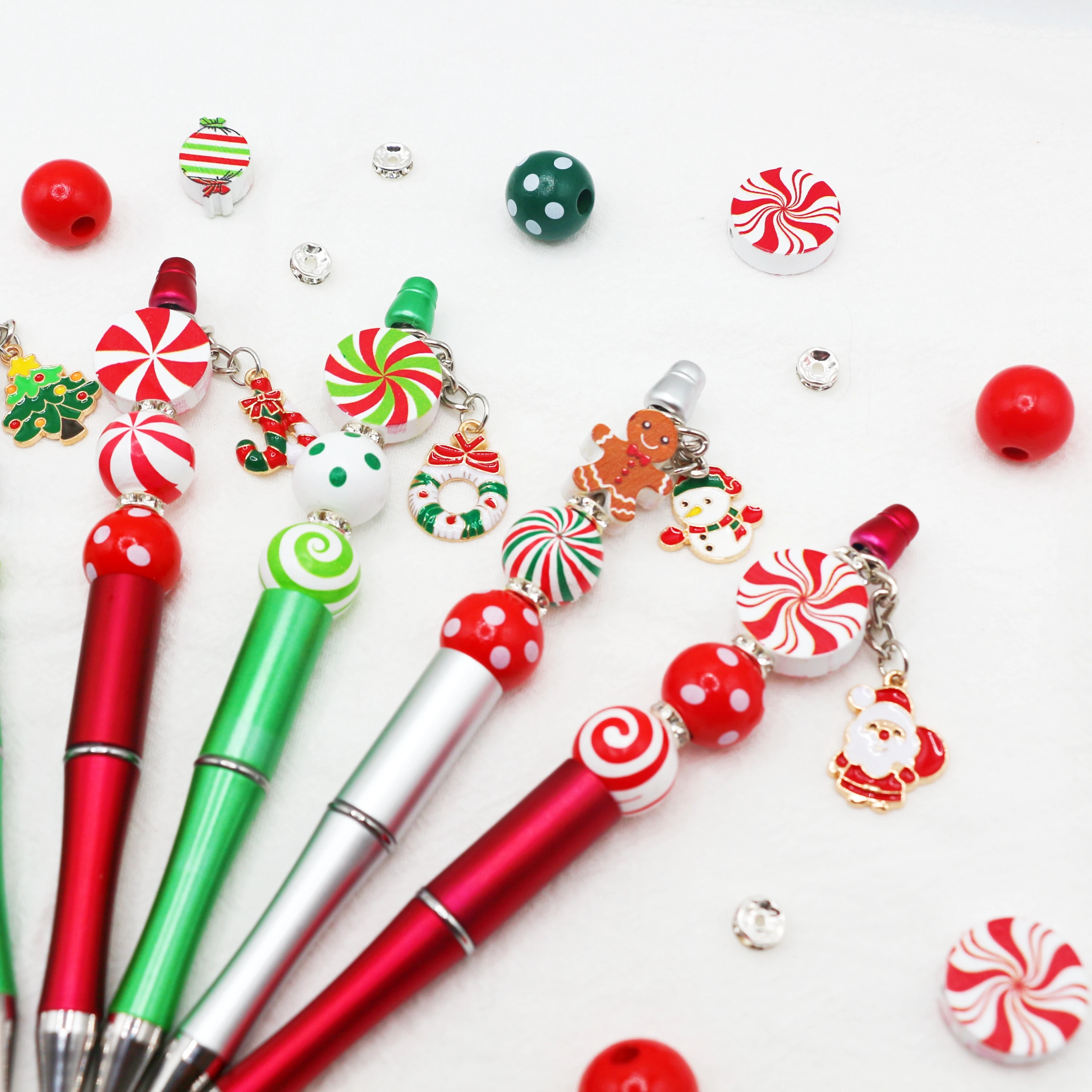 9PCS  Christmas Candy and Gingerbread Man Theme DIY Beaded Ballpoint Pen，with candy and donut shaped wooden beads&alloy pendant