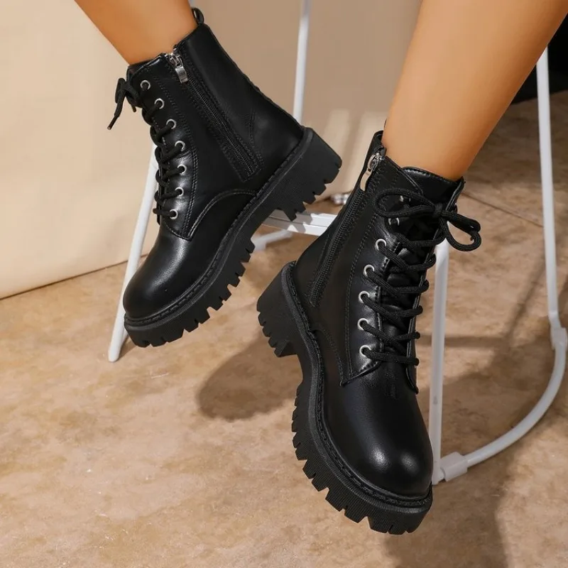 

New Autumn Flat-soled Retro Lace-up Short-tube Solid Color Round-toe Korean Style Fashion Boots Sports Thick-soled Riding Boots