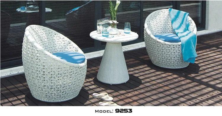 Outdoor furniture, leisure rattan chairs, tables and chairs, fashion coffee shops and bars, rattan-like tables