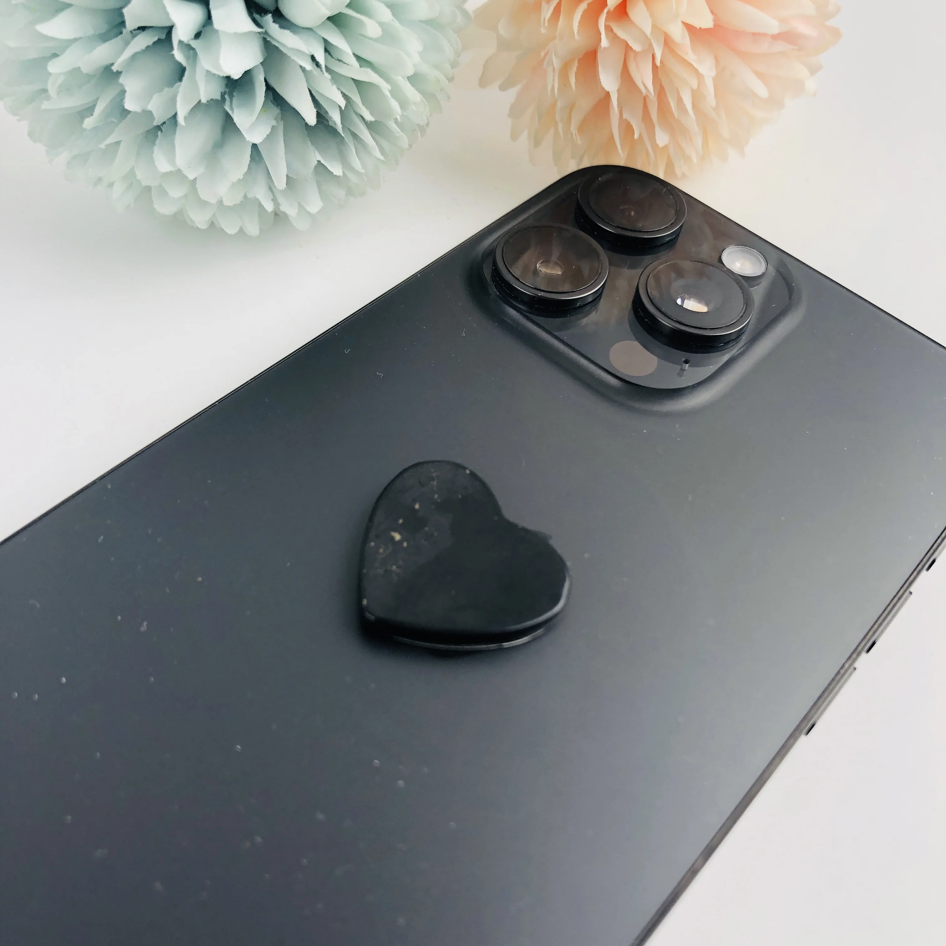 Chenyishi Shungite Liebe Herz Telefon Aufkleber natürliche runde Mini Shungite Platten Steine verbessern Energie heilung kristalle