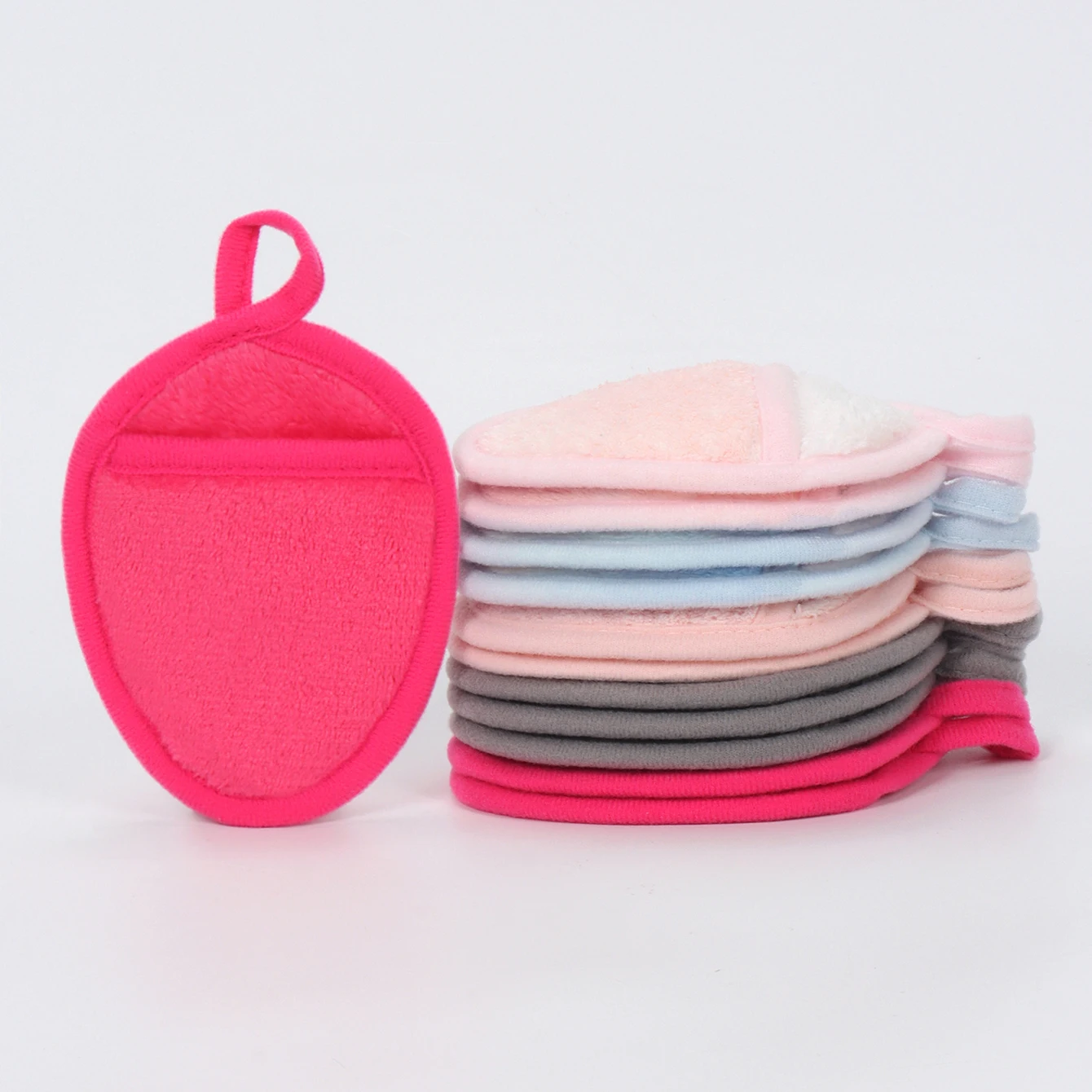 ถุงมือและผ้าเช็ดหน้า 3/6 ชิ้น + ถุงตาข่ายทำความสะอาด สามารถใช้สำหรับทำความสะอาดผิวหน้า เหมาะสำหรับทุกสภาพผิว