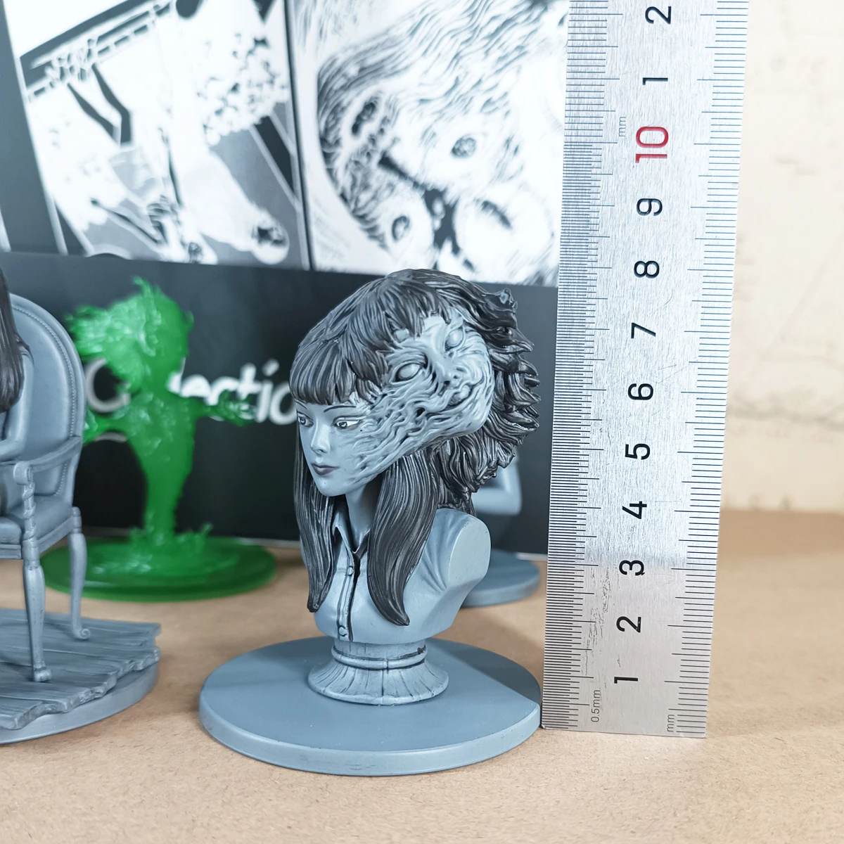 Bande dessinée d'horreur Junji Ito Kawakami Tomie Slug fille épouvantail poche malédiction Figure modèle Collection boîte aveugle