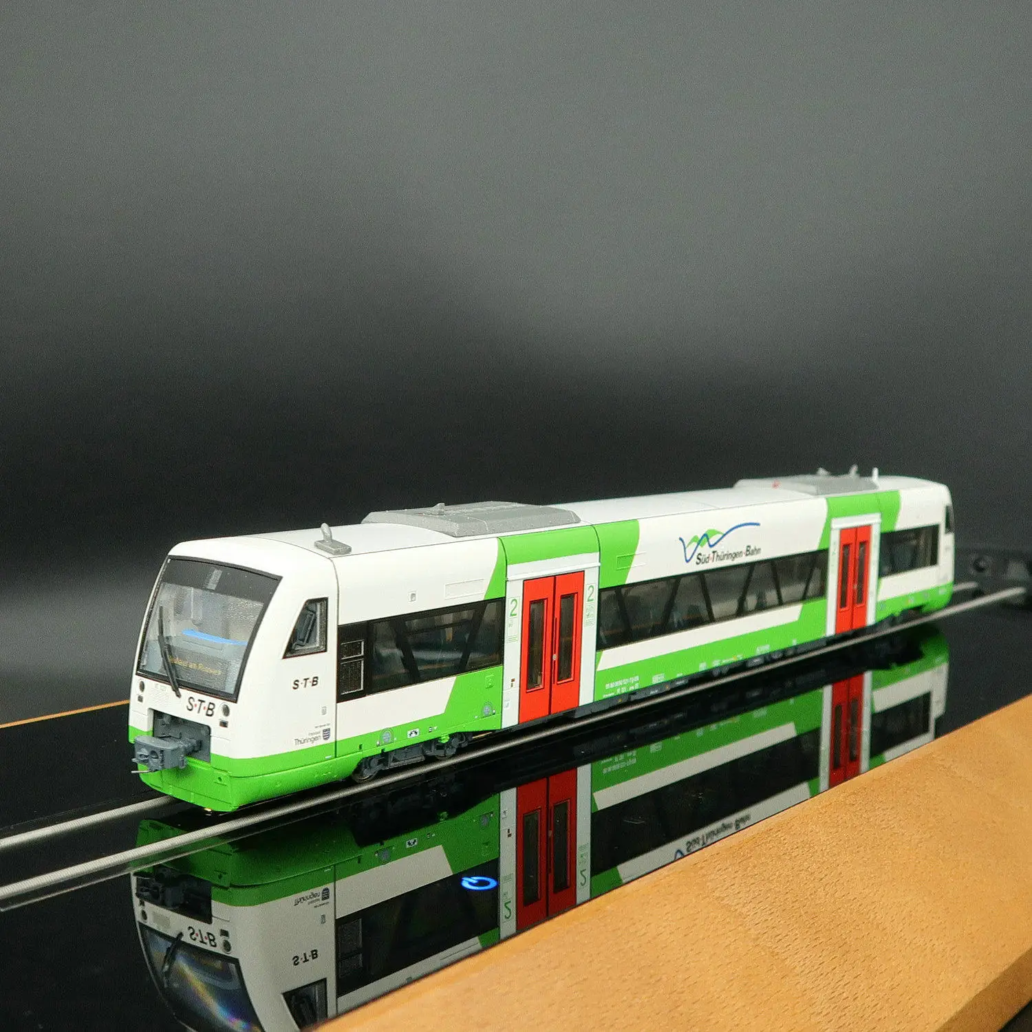 ROCO HO 1/87 Model Train BR650 Intercity Train with Digital Sound and Lights 70189 Collectible Ornament Toy Train Boy's Toy Gift