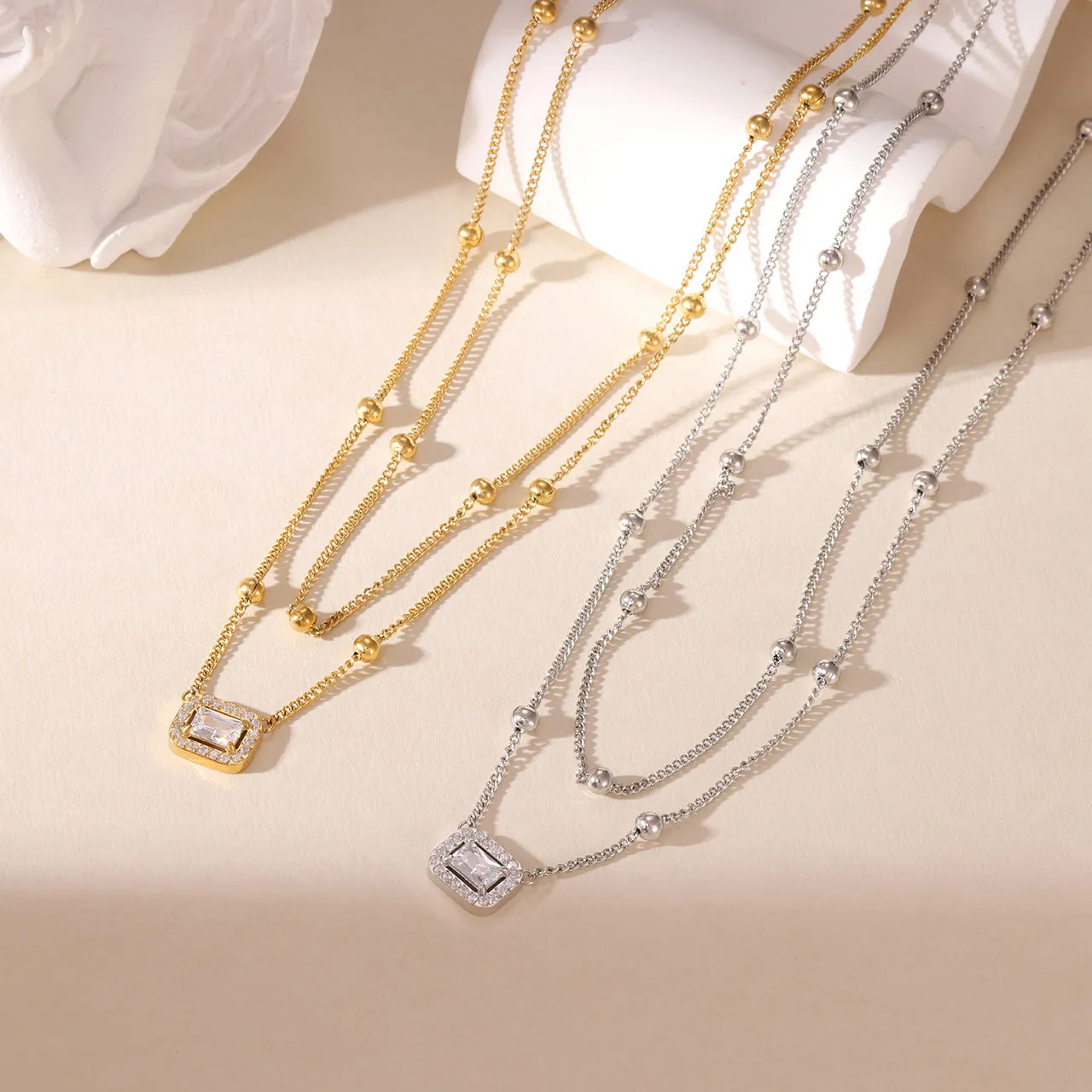 

Women's 18K Gold Plated Layered Square Zircon Necklace Stainless Steel Bead Chain Fashion Anti Tarnish Diamond Jewelry