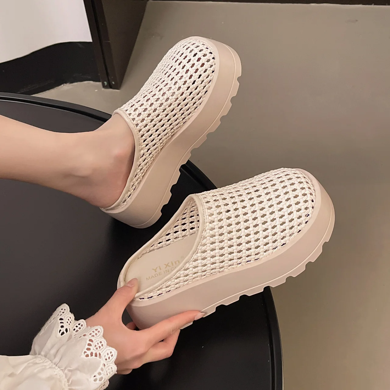 

Женские тапочки, домашняя обувь на платформе, удобные уличные повседневные тапочки, женская обувь, увеличивающая рост