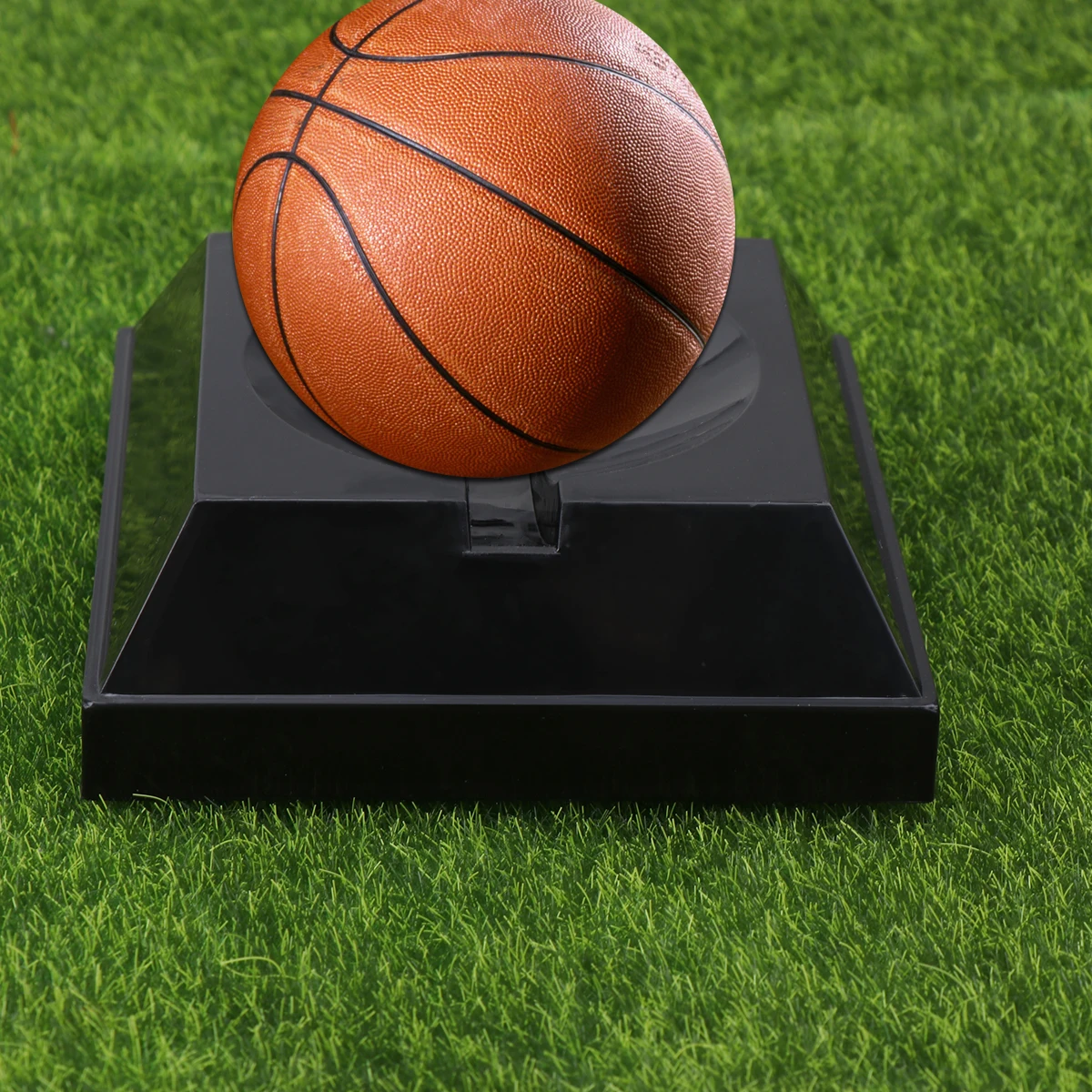 

Practical Ball Stand Display Holder Rack Support Base for Soccer Volleyball Basketball Football Rugby Ball (Square Base - Black)