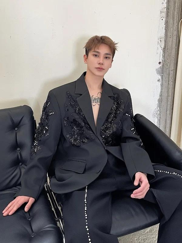 

Весенняя повседневная куртка с вышивкой, пайетками и 3D-аппликациями, молодежный тренд, длинный рукав, на пуговицах