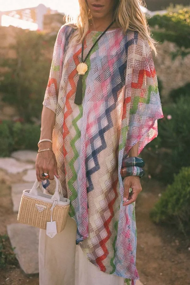 Boho-Strandkleid mit geometrischem Print, hohlem Netzstoff, Fledermausärmeln und unregelmäßigem Schnitt – lockere Sommer-Strandbluse – Detail 6
