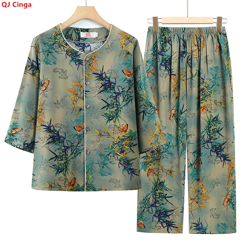 Summer Women's Green Two-piece Set Featuring A Chinese-style Short-sleeve Printed Blouse Paired with Ankle-length Pants.