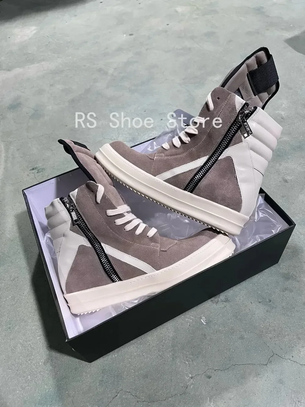 Ro الرجال حذاء رياضة براون الجلد المدبوغ عالية أعلى حذاء الدانتيل يصل النساء حذاء كاجوال التصميم الكلاسيكي الأحذية سستة البقرة المدبوغ حذاء بوت بطول الكاحل