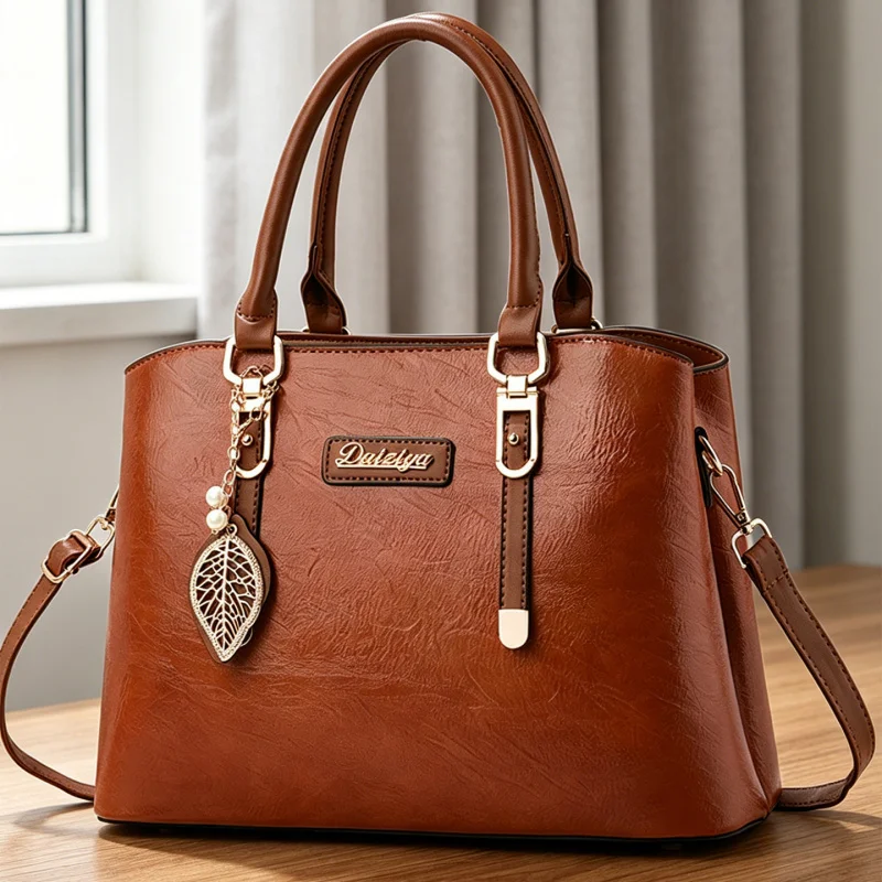 Large-capacity women's handbags, shopping and dating tote bags, fashionable and versatile women's crossbody bags