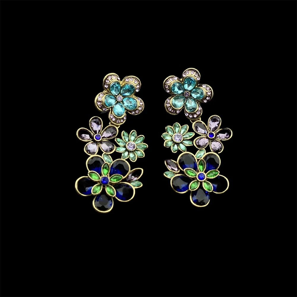 

Vintage Temperament Flower with Rhinestone Earrings for women's Girl party gift Jewelry wholesale