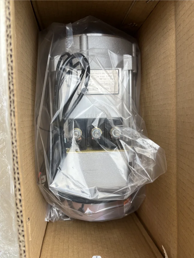 48V 5KW高速ACモーター 電動車両用 モデルAQHT5-4104B-X 工業用強度 電動車両部品およびアクセサリー