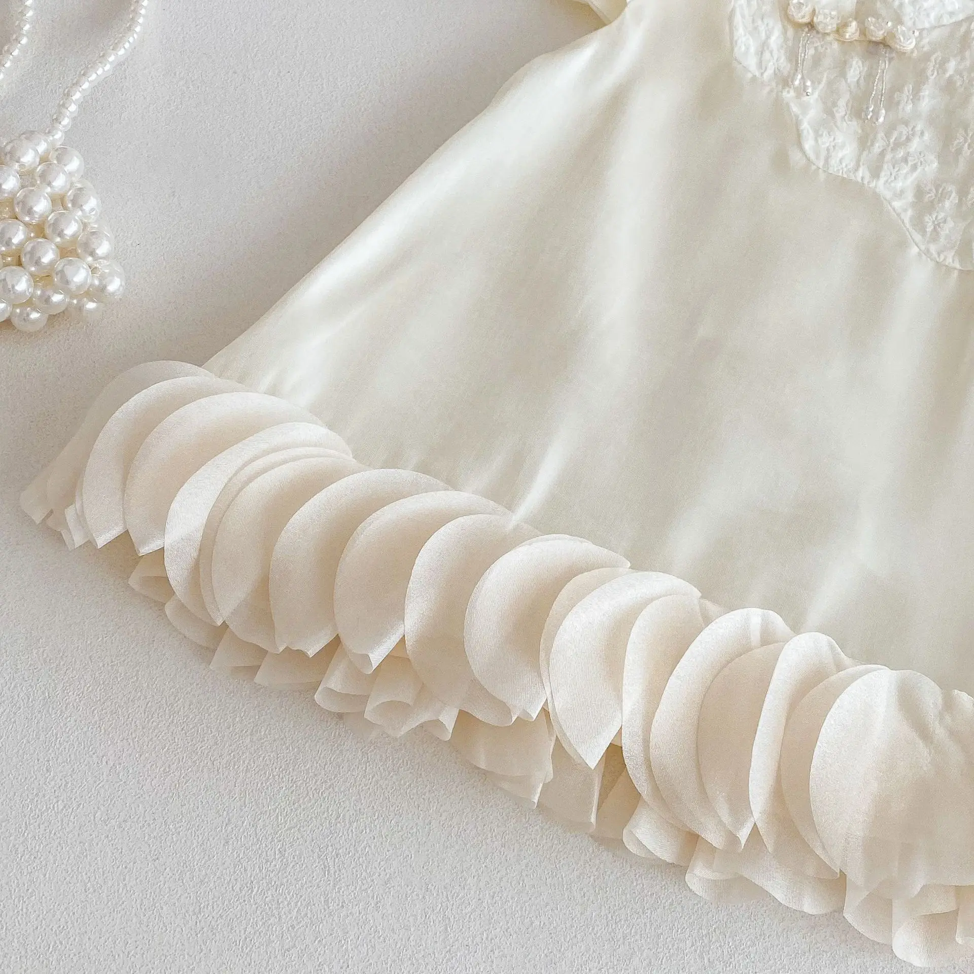 Projekt dziewczyny Qipao 2025 nowa letnia sukienka dla dzieci w stylu chińskim modna dziecięca spódnica księżniczki w stylu zachodnim