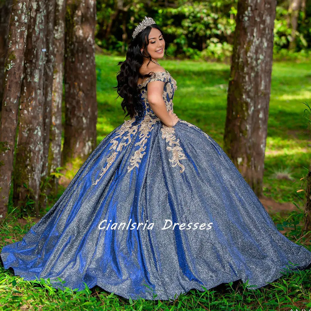 Azul glitter cristal quinceanera vestido de baile fora do ombro apliques ouro renda espartilho doce 15 vestidos quinceañera